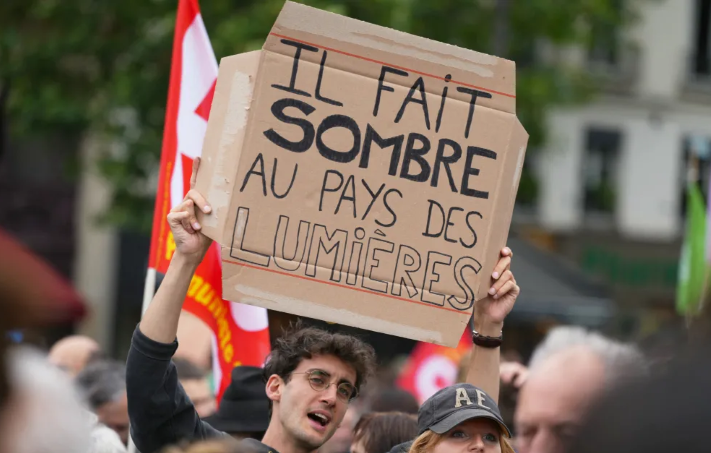 L’alliance idéologique inquiétante des droites